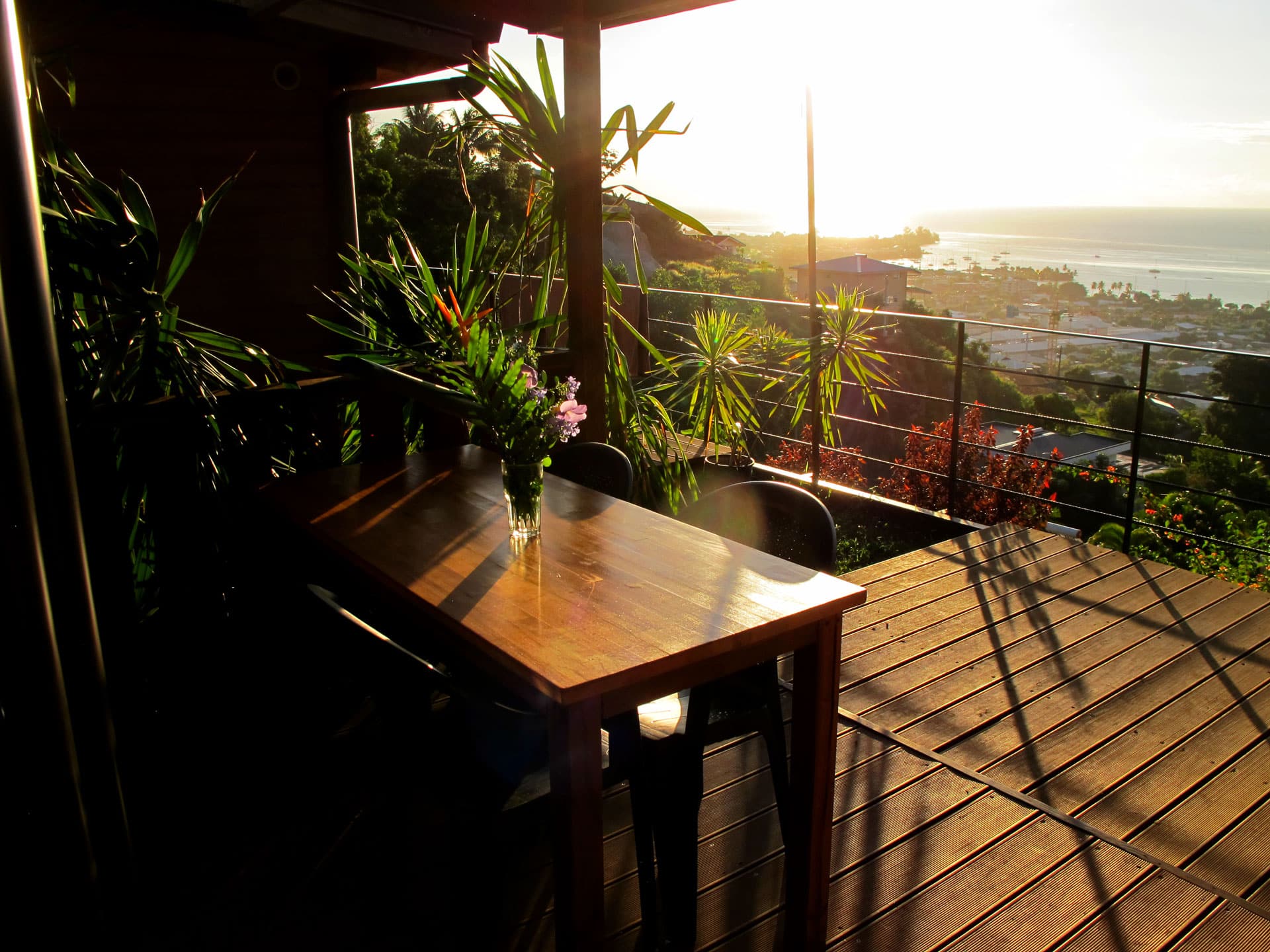 chambre bungalow kahaia avec vue sur l'océan