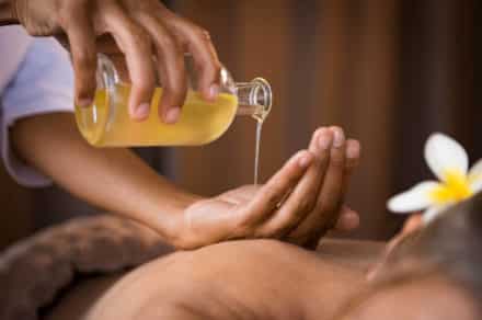 Well-being massage and relaxation at the Bounty Lodge
